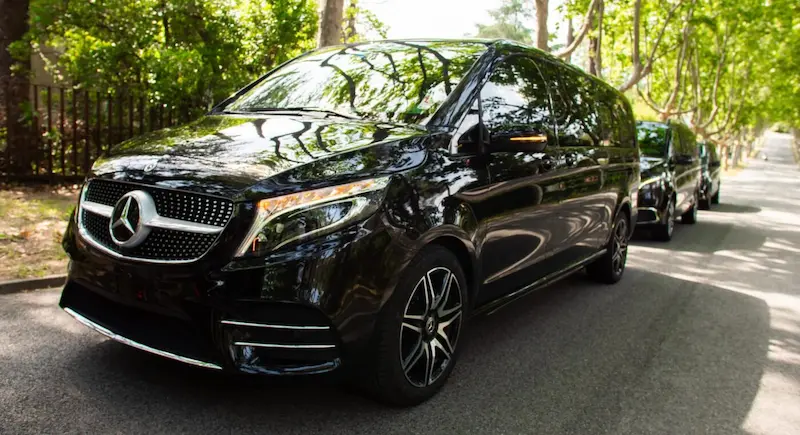 Mercedes Classe V, van 8 places avec chauffeur à Lyon